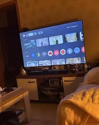 تلفزيون 75 بوصة نحيف 4K كيو ال اي دي وكوانتوم كريستال ونطاق HDR 10+ photo review