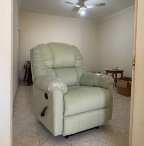 كرسي استرخاء| ثابت - خامة مخملية - ضمان 5 سنوات - بيج فاتح photo review