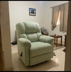 كرسي استرخاء| ثابت - خامة مخملية - ضمان 5 سنوات - بيج فاتح photo review