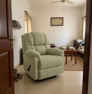 كرسي استرخاء| ثابت - خامة مخملية - ضمان 5 سنوات - بيج فاتح photo review