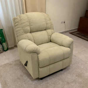 كرسي استرخاء| ثابت - خامة مخملية - ضمان 5 سنوات - بيج فاتح photo review